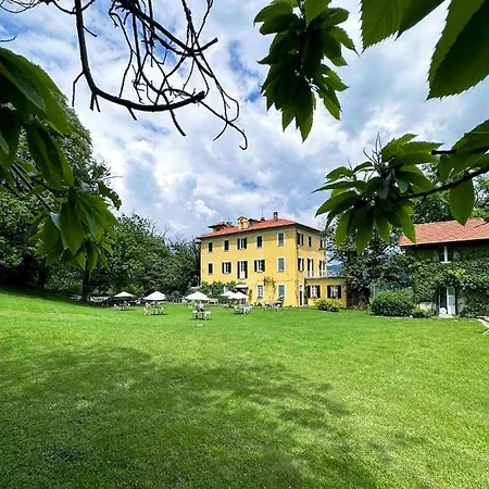 辛普利西塔别墅酒店 2*