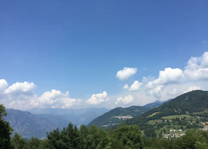 Simplicitas Отель Сан-Феделе-Интельви