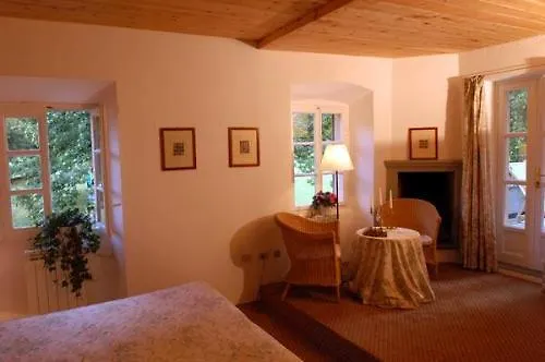 Simplicitas Сан-Феделе-Интельви